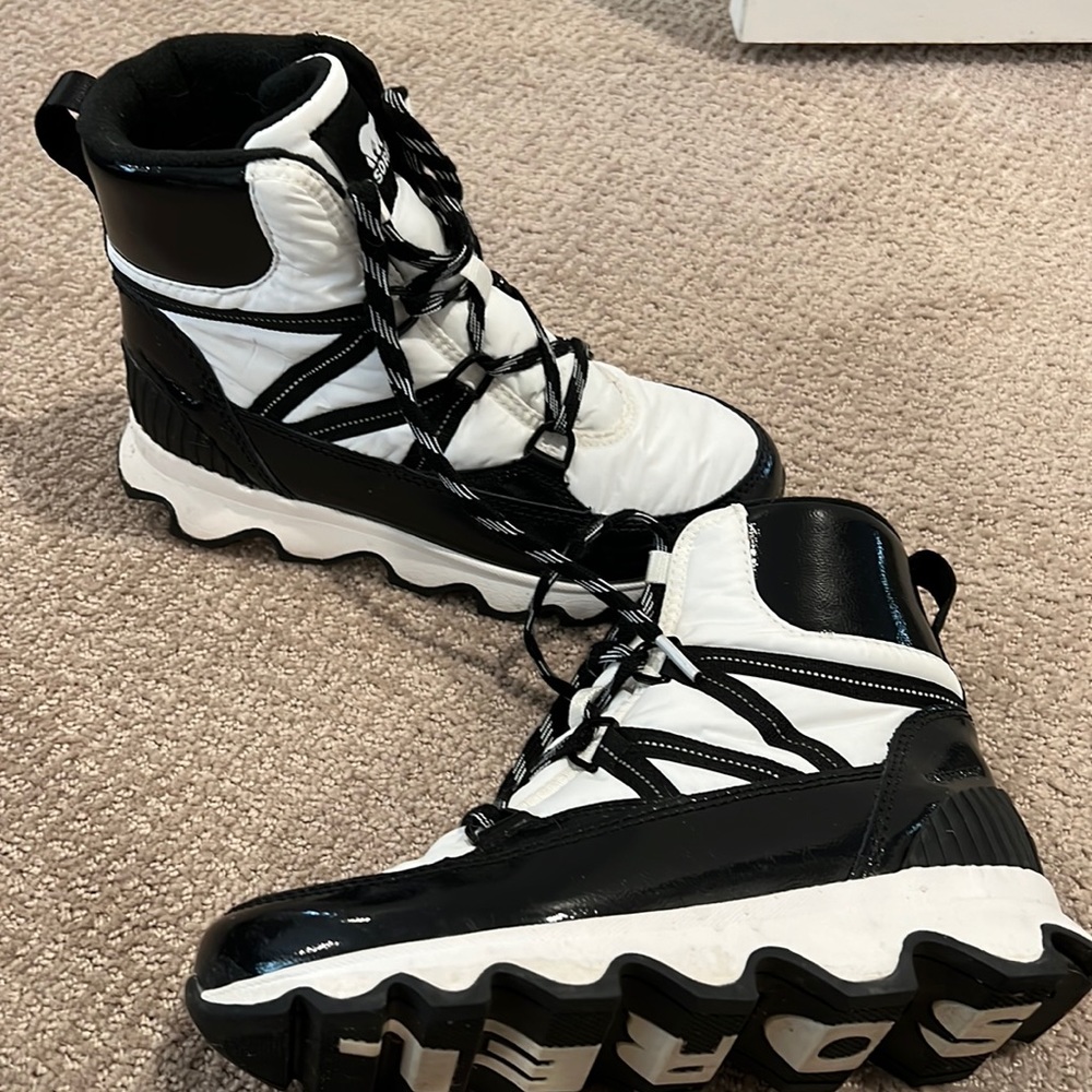 Sorel Sneakers